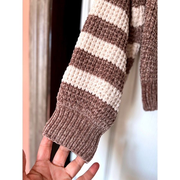 Altar'd State Womens XS Chenille Cropped Sweater Brown Cream Colorblock Striped - Picture 4 of 8